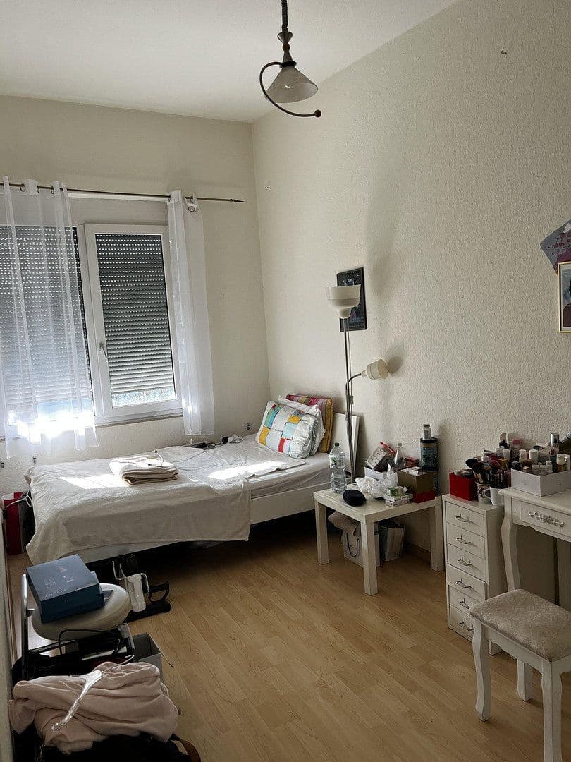 Predaj domu 127 m², pozemek 195 m², Stuttgart, Bádensko-Wurttembersko Predaj domu 127 m², pozemek 195 m², Stuttgart, Bádensko-Wurttembersko