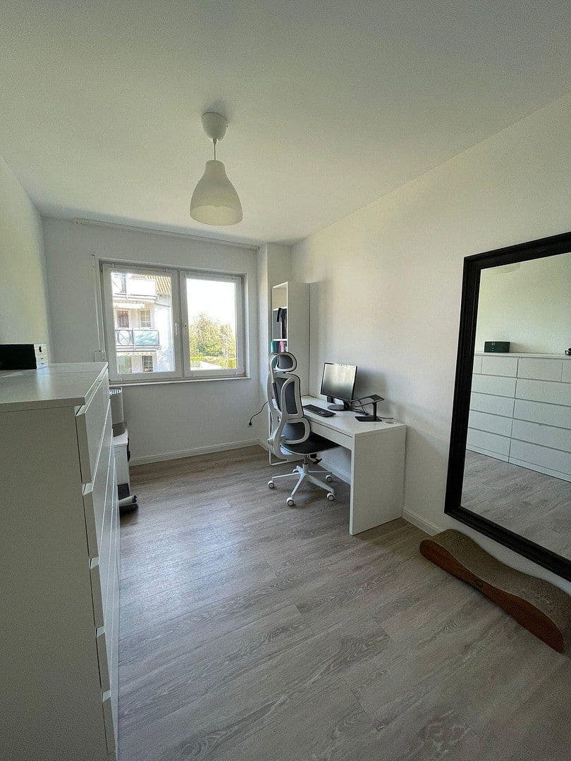 Prenájom bytu 3-izbový 77 m², Obertshausen, Hesensko Prenájom bytu 3-izbový 77 m², Obertshausen, Hesensko