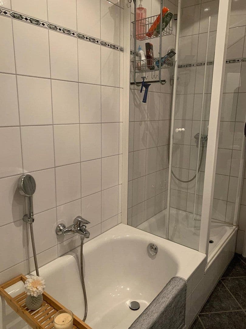 Prenájom bytu 3-izbový 77 m², Obertshausen, Hesensko Prenájom bytu 3-izbový 77 m², Obertshausen, Hesensko