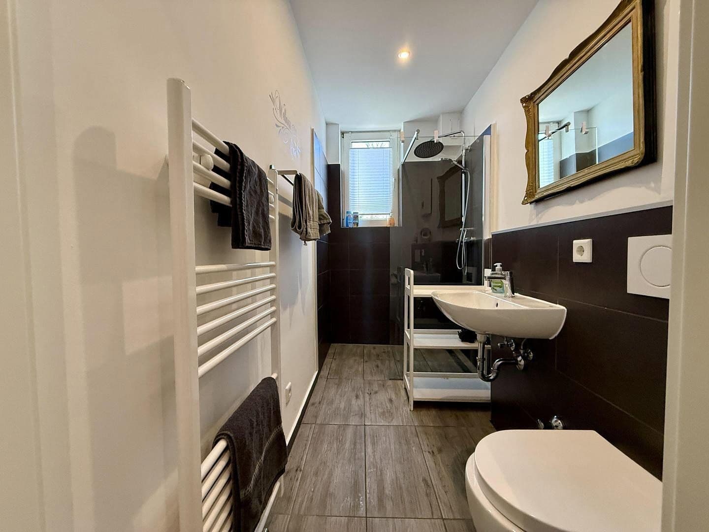 Prenájom bytu 2-izbový 60 m², Hainstraße 78, Wuppertal, Severné Porýnie - Westfálsko Prenájom bytu 2-izbový 60 m², Hainstraße 78, Wuppertal, Severné Porýnie - Westfálsko