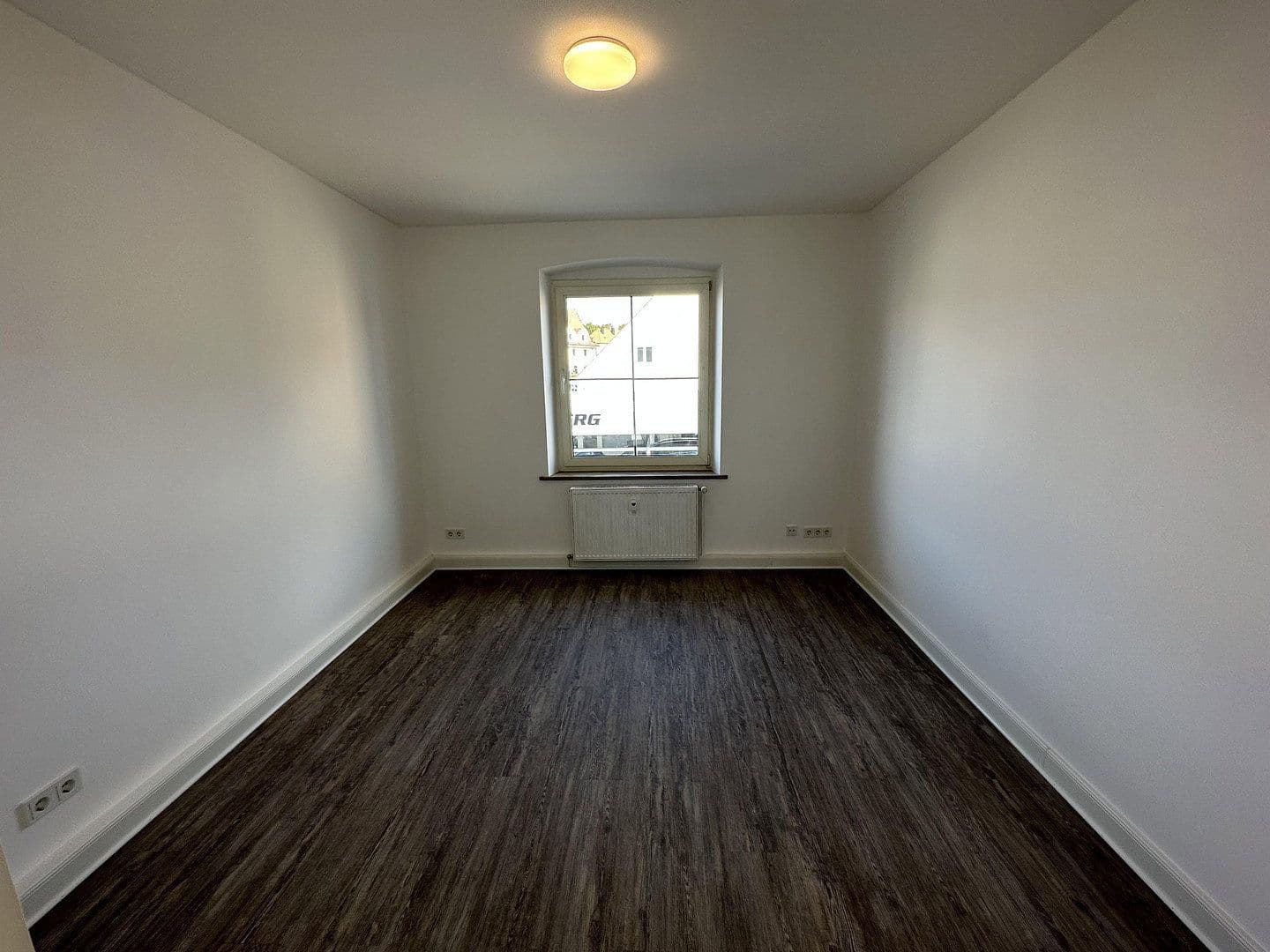 Prenájom bytu 3-izbový 95 m², Regensburgerstrasse 66, Amberg, Bavorsko Prenájom bytu 3-izbový 95 m², Regensburgerstrasse 66, Amberg, Bavorsko