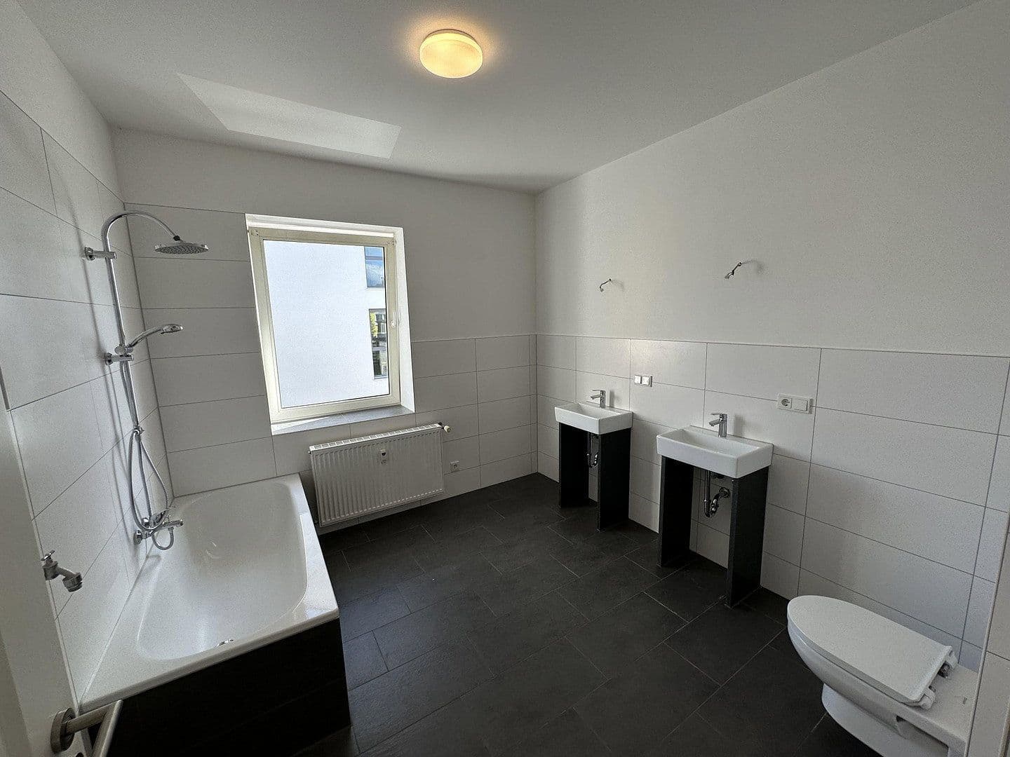 Prenájom bytu 3-izbový 95 m², Regensburgerstrasse 66, Amberg, Bavorsko Prenájom bytu 3-izbový 95 m², Regensburgerstrasse 66, Amberg, Bavorsko