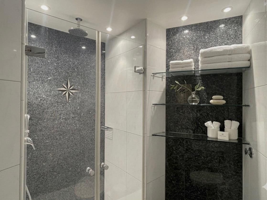 Predaj bytu 2-izbový 50 m², Eduard-Schloemann-Str. 35, Düsseldorf, Severné Porýnie - Westfálsko Predaj bytu 2-izbový 50 m², Eduard-Schloemann-Str. 35, Düsseldorf, Severné Porýnie - Westfálsko