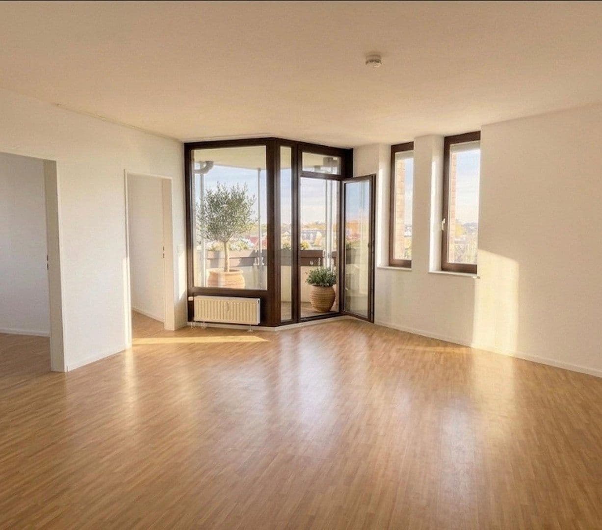 Predaj bytu 2-izbový 50 m², Eduard-Schloemann-Str. 35, Düsseldorf, Severné Porýnie - Westfálsko Predaj bytu 2-izbový 50 m², Eduard-Schloemann-Str. 35, Düsseldorf, Severné Porýnie - Westfálsko