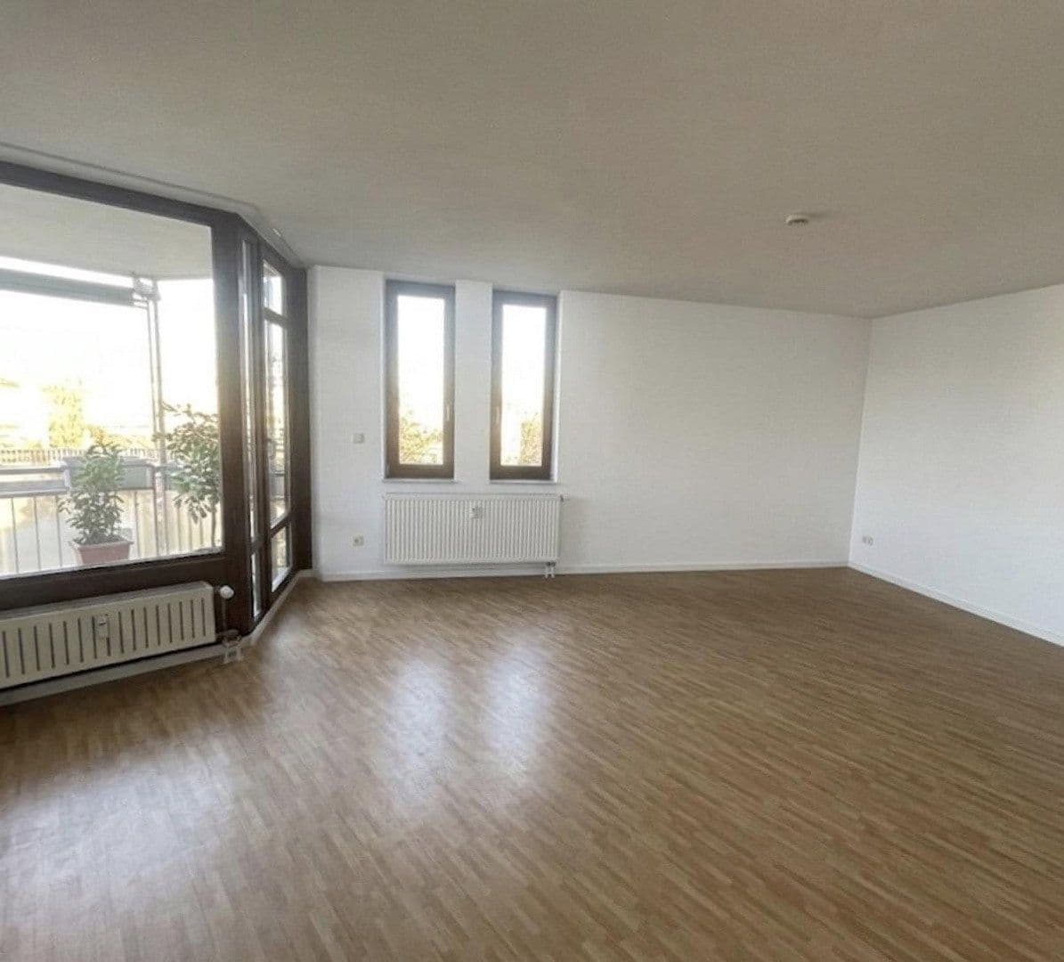 Predaj bytu 2-izbový 50 m², Eduard-Schloemann-Str. 35, Düsseldorf, Severné Porýnie - Westfálsko Predaj bytu 2-izbový 50 m², Eduard-Schloemann-Str. 35, Düsseldorf, Severné Porýnie - Westfálsko
