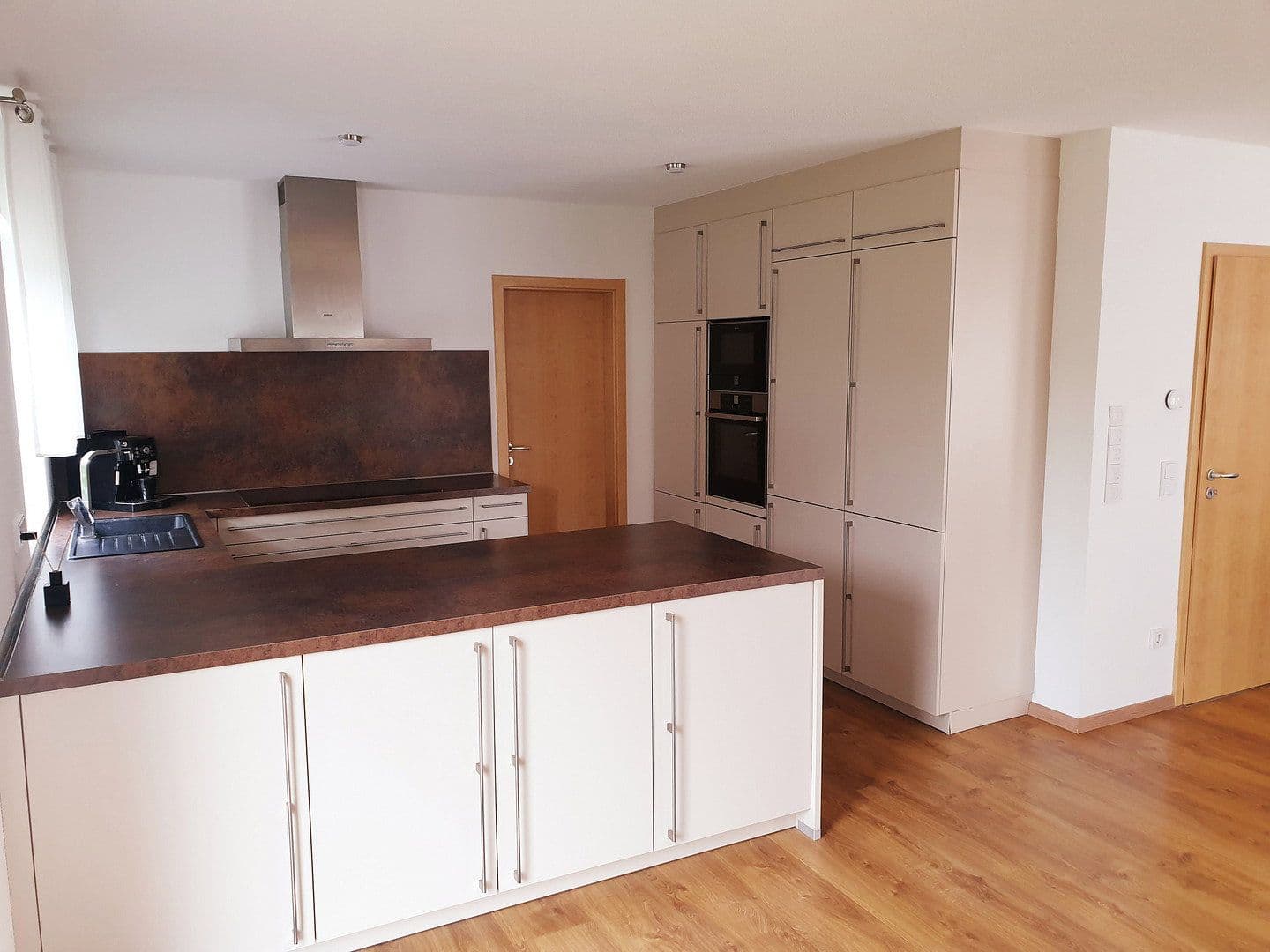 Predaj domu 148 m², pozemek 500 m², Wilhermsdorf, Bavorsko Predaj domu 148 m², pozemek 500 m², Wilhermsdorf, Bavorsko