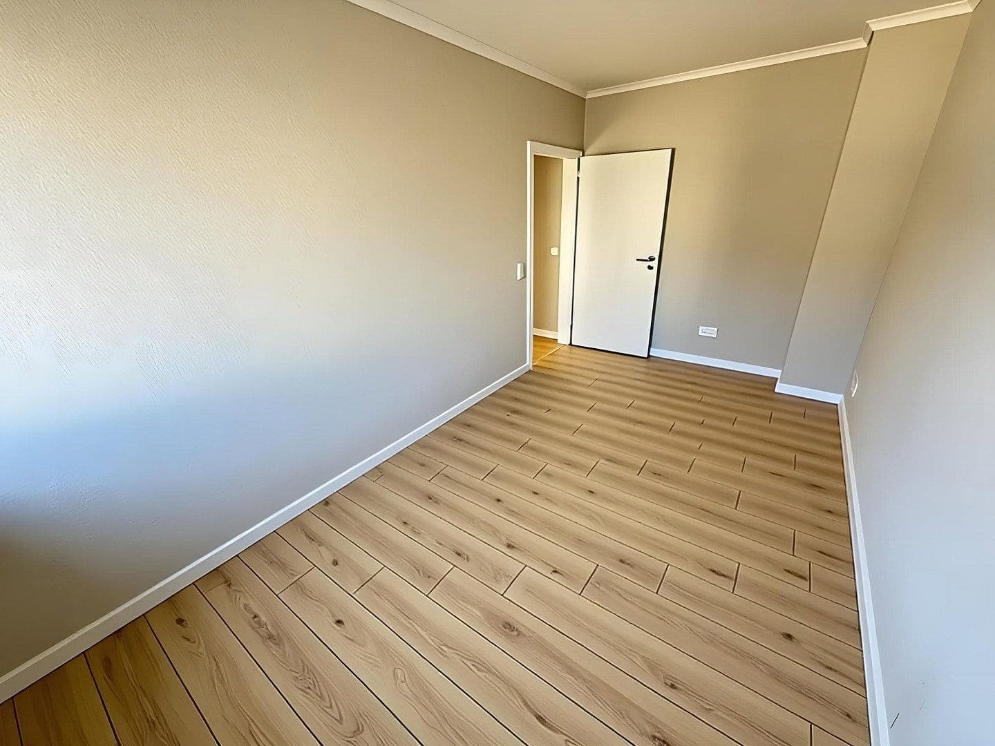 Prenájom bytu 3-izbový 77 m², Steinenfeld 39, Wuppertal, Severné Porýnie - Westfálsko Prenájom bytu 3-izbový 77 m², Steinenfeld 39, Wuppertal, Severné Porýnie - Westfálsko