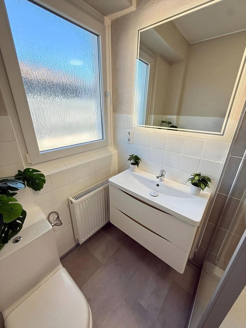 Prenájom bytu 3-izbový 77 m², Steinenfeld 39, Wuppertal, Severné Porýnie - Westfálsko Prenájom bytu 3-izbový 77 m², Steinenfeld 39, Wuppertal, Severné Porýnie - Westfálsko