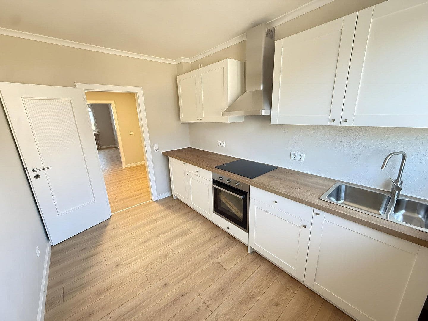 Prenájom bytu 3-izbový 77 m², Steinenfeld 39, Wuppertal, Severné Porýnie - Westfálsko Prenájom bytu 3-izbový 77 m², Steinenfeld 39, Wuppertal, Severné Porýnie - Westfálsko