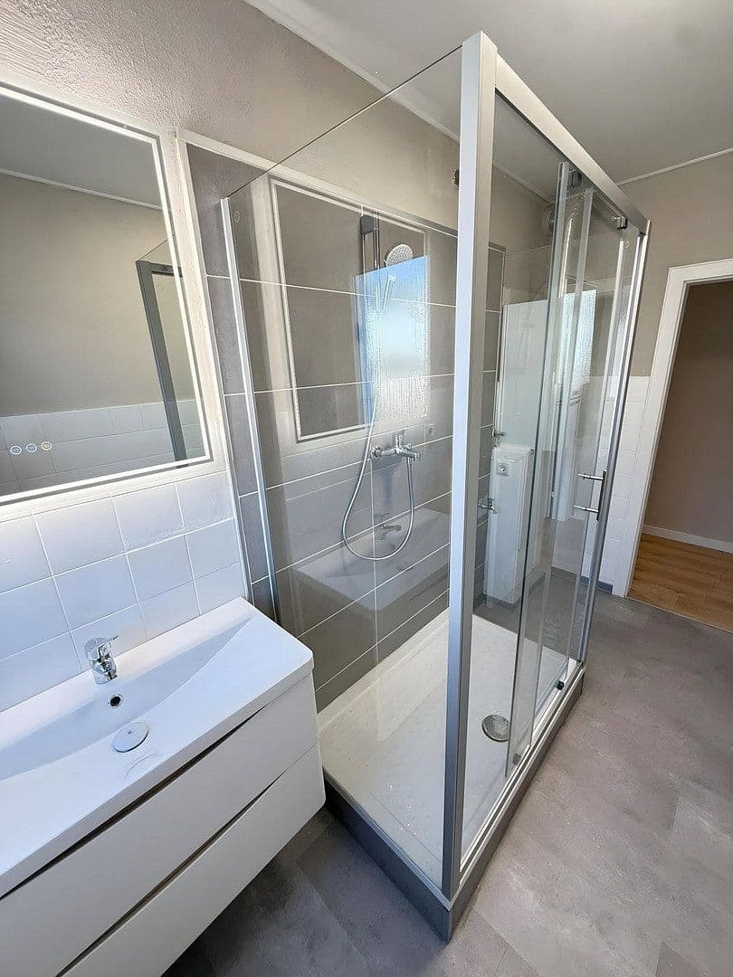 Prenájom bytu 3-izbový 77 m², Steinenfeld 39, Wuppertal, Severné Porýnie - Westfálsko Prenájom bytu 3-izbový 77 m², Steinenfeld 39, Wuppertal, Severné Porýnie - Westfálsko