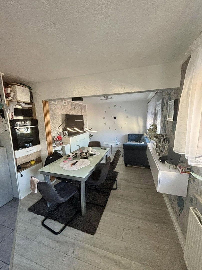 Prenájom bytu 3-izbový 81 m², Ringstr. 11, Walldürn, Bádensko-Wurttembersko Prenájom bytu 3-izbový 81 m², Ringstr. 11, Walldürn, Bádensko-Wurttembersko