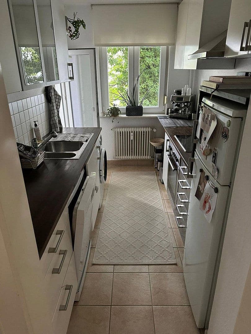 Prenájom bytu 3-izbový 70 m², Traubenstr. 30, Stuttgart, Bádensko-Wurttembersko Prenájom bytu 3-izbový 70 m², Traubenstr. 30, Stuttgart, Bádensko-Wurttembersko