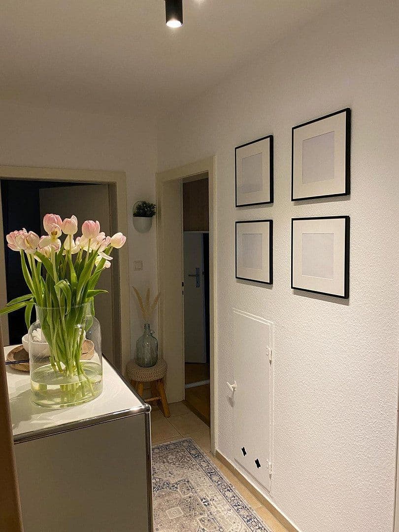 Prenájom bytu 3-izbový 70 m², Traubenstr. 30, Stuttgart, Bádensko-Wurttembersko Prenájom bytu 3-izbový 70 m², Traubenstr. 30, Stuttgart, Bádensko-Wurttembersko