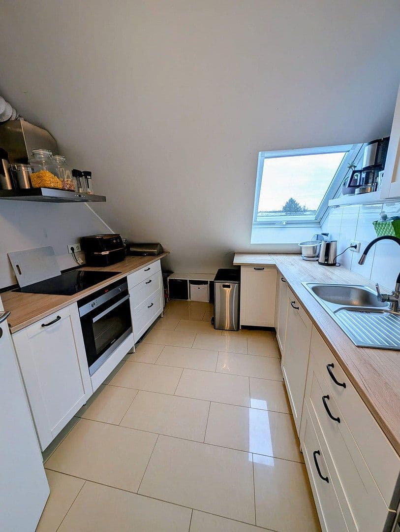 Prenájom bytu 2-izbový 67 m², Boseweg 24, Frankfurt am Main, Hesensko Prenájom bytu 2-izbový 67 m², Boseweg 24, Frankfurt am Main, Hesensko