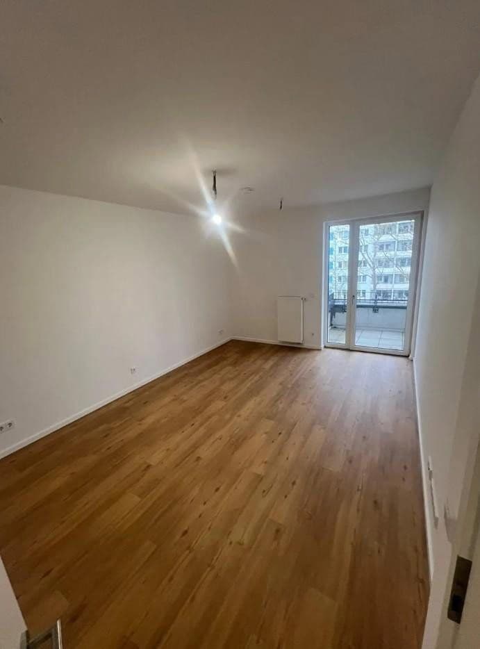 Prenájom bytu 2-izbový 51 m², Sewanstraße 259, Berlin, Berlín Prenájom bytu 2-izbový 51 m², Sewanstraße 259, Berlin, Berlín