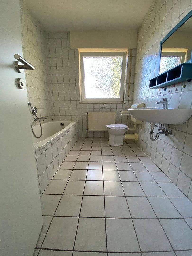 Prenájom bytu 4-izbový 96 m², Breslauer Straße 45, Fürstenau, Dolné Sasko Prenájom bytu 4-izbový 96 m², Breslauer Straße 45, Fürstenau, Dolné Sasko