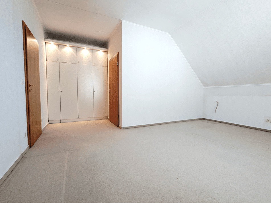 Predaj domu 100 m², pozemek 300 m², Vechelde, Dolné Sasko Predaj domu 100 m², pozemek 300 m², Vechelde, Dolné Sasko