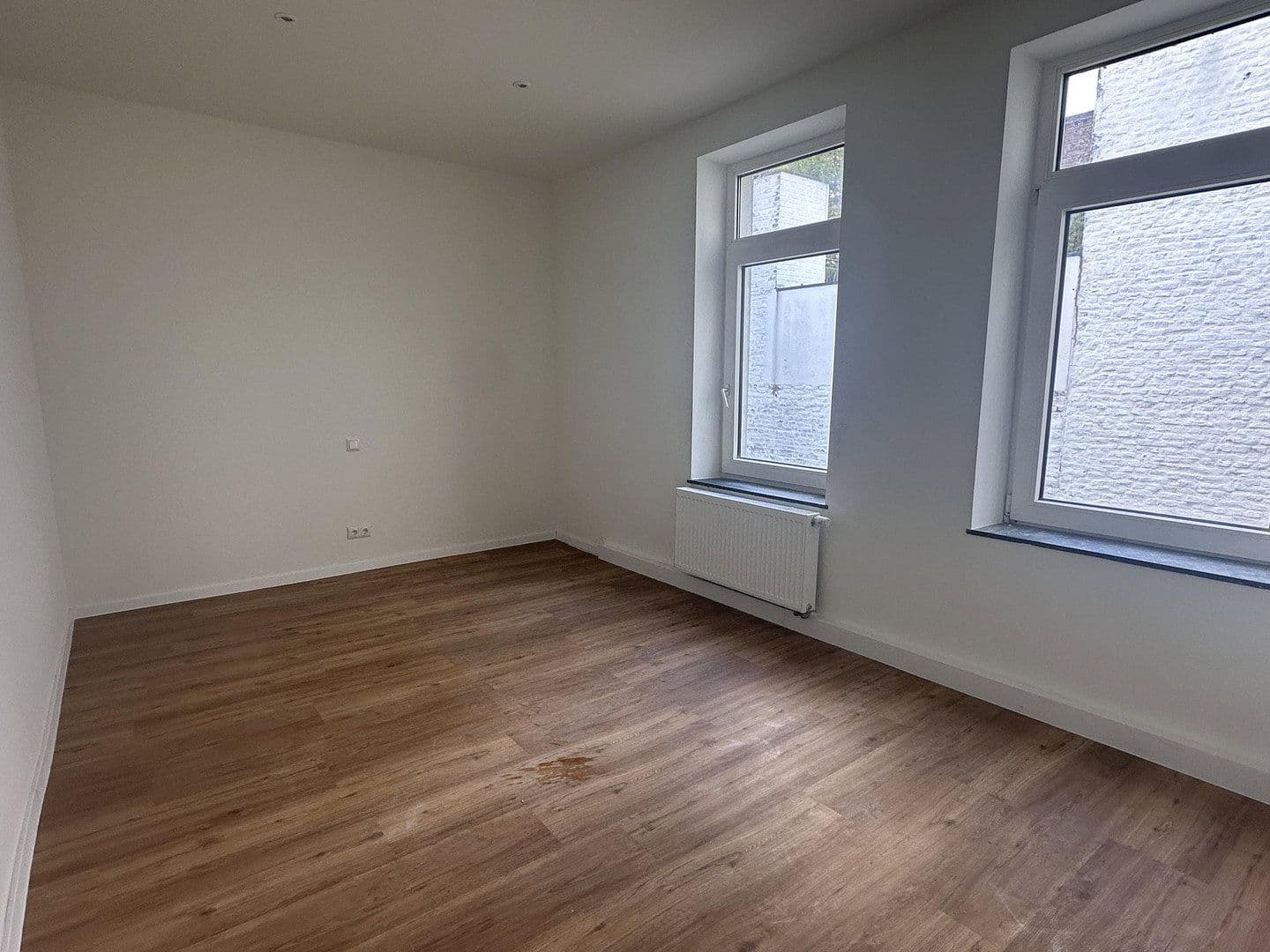 Prenájom bytu 3-izbový 75 m², Adalbertsteinweg 230, Aachen, Severné Porýnie - Westfálsko Prenájom bytu 3-izbový 75 m², Adalbertsteinweg 230, Aachen, Severné Porýnie - Westfálsko