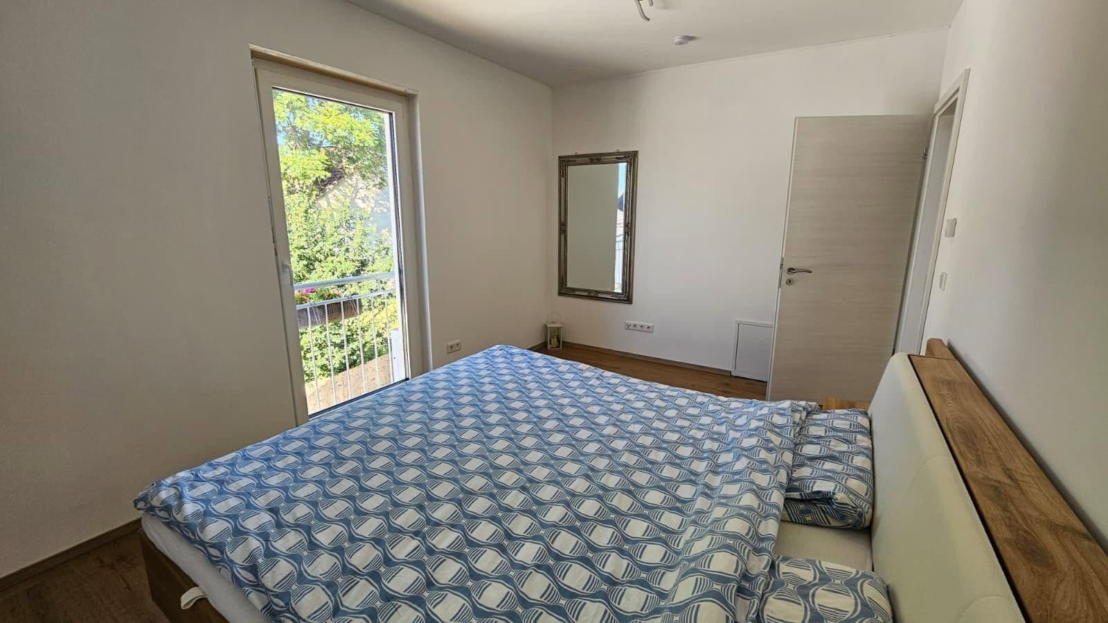 Predaj domu 127 m², pozemek 337 m², Denkendorf, Bavorsko Predaj domu 127 m², pozemek 337 m², Denkendorf, Bavorsko