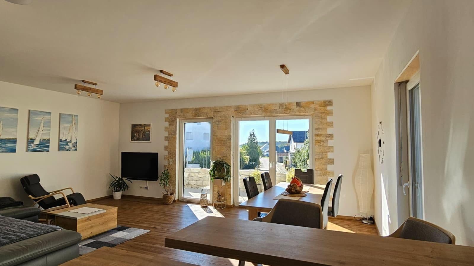 Predaj domu 127 m², pozemek 337 m², Denkendorf, Bavorsko Predaj domu 127 m², pozemek 337 m², Denkendorf, Bavorsko