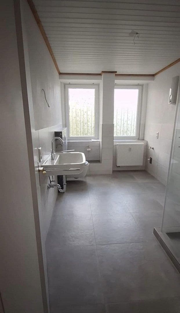 Prenájom bytu 4-izbový 107 m², Olper Straße 29, Eslohe, Severné Porýnie - Westfálsko Prenájom bytu 4-izbový 107 m², Olper Straße 29, Eslohe, Severné Porýnie - Westfálsko