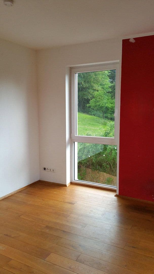 Prenájom domu 147 m², pozemek 997 m², Burscheid, Severné Porýnie - Westfálsko Prenájom domu 147 m², pozemek 997 m², Burscheid, Severné Porýnie - Westfálsko