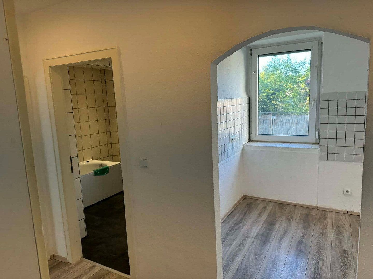 Prenájom bytu 3-izbový 95 m², Bochum, Severné Porýnie - Westfálsko Prenájom bytu 3-izbový 95 m², Bochum, Severné Porýnie - Westfálsko