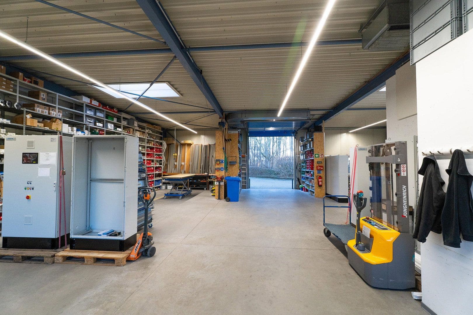 Prenájom nebytového priestoru 2.530 m², Rehwinkel 26, Porta Westfalica, Severné Porýnie - Westfálsko Prenájom nebytového priestoru 2.530 m², Rehwinkel 26, Porta Westfalica, Severné Porýnie - Westfálsko