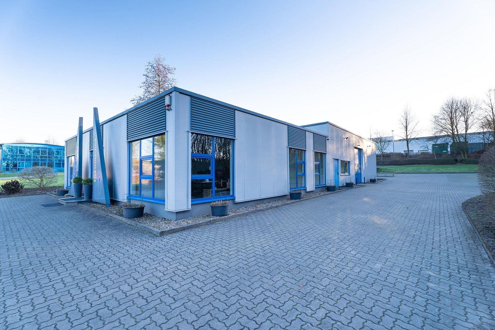 Prenájom nebytového priestoru 2.530 m², Rehwinkel 26, Porta Westfalica, Severné Porýnie - Westfálsko Prenájom nebytového priestoru 2.530 m², Rehwinkel 26, Porta Westfalica, Severné Porýnie - Westfálsko