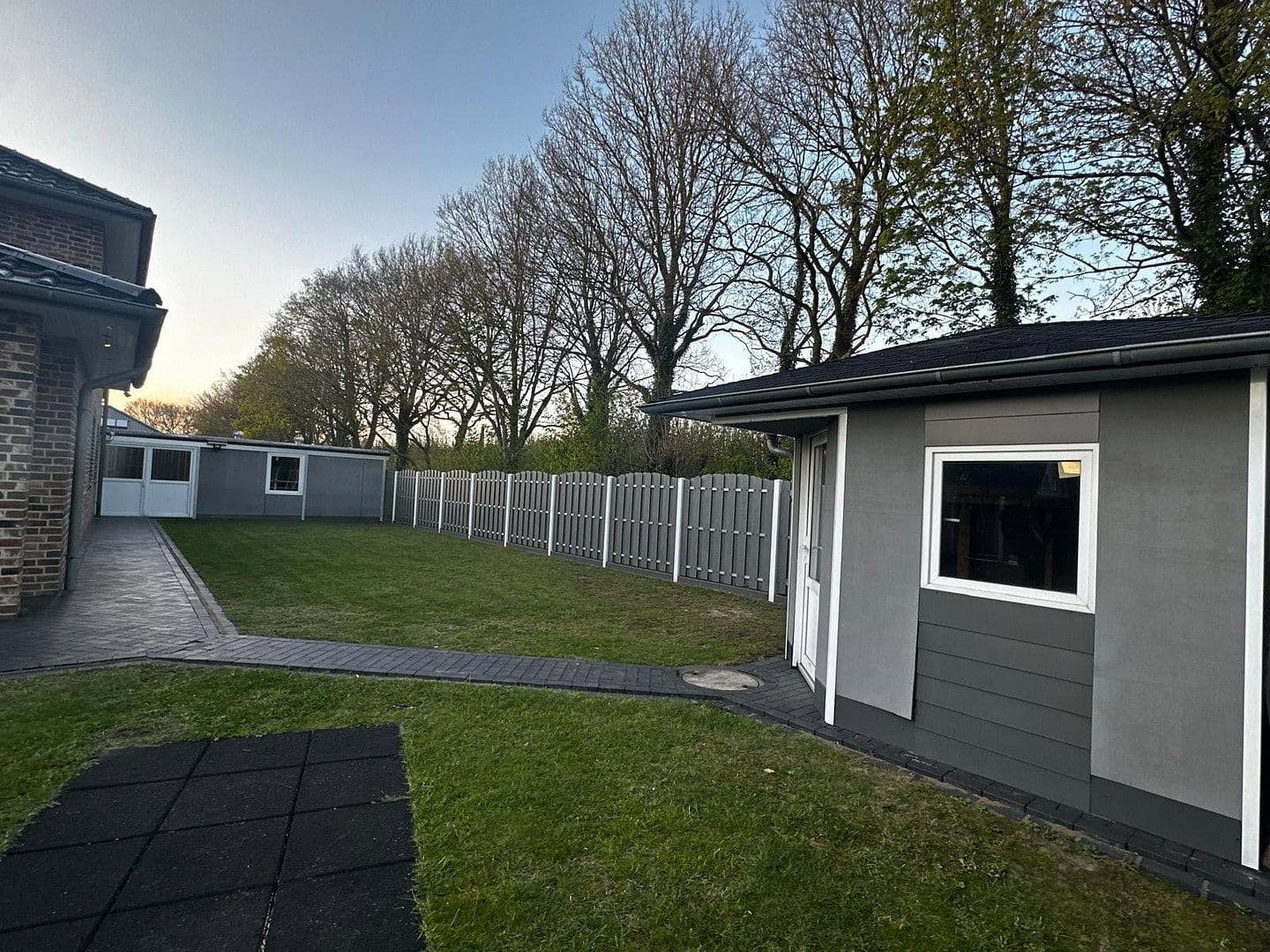 Predaj domu 216 m², pozemek 666 m², Georg-Hillmann-Ring 57, Geestland, Dolné Sasko Predaj domu 216 m², pozemek 666 m², Georg-Hillmann-Ring 57, Geestland, Dolné Sasko