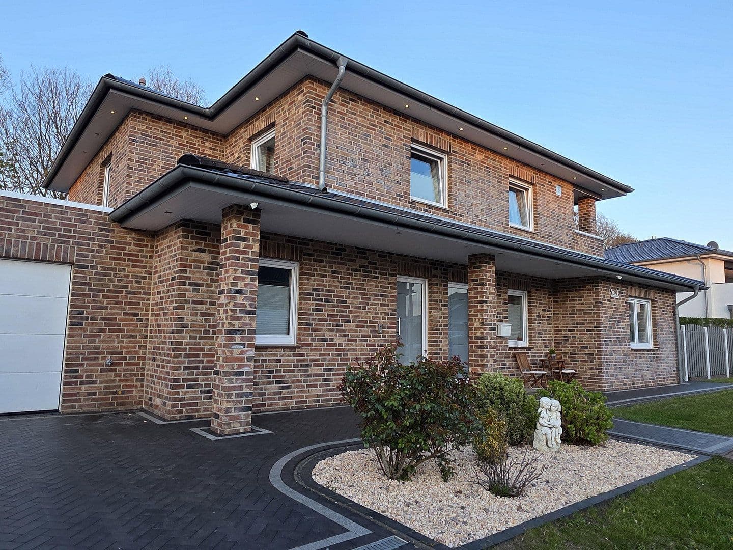 Predaj domu 216 m², pozemek 666 m², Georg-Hillmann-Ring 57, Geestland, Dolné Sasko Predaj domu 216 m², pozemek 666 m², Georg-Hillmann-Ring 57, Geestland, Dolné Sasko