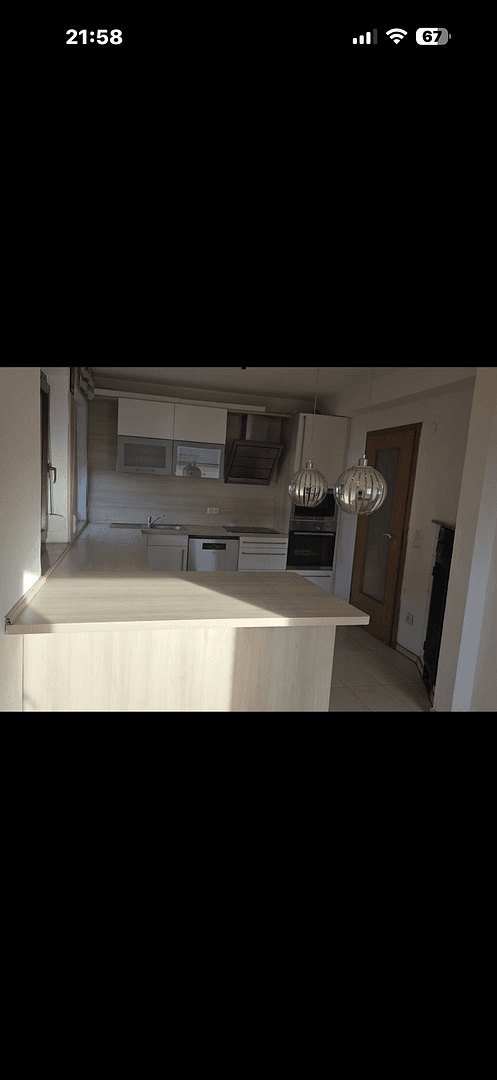 Prenájom domu 305 m², pozemek 820 m², Schwäbisch Gmünd, Bádensko-Wurttembersko Prenájom domu 305 m², pozemek 820 m², Schwäbisch Gmünd, Bádensko-Wurttembersko