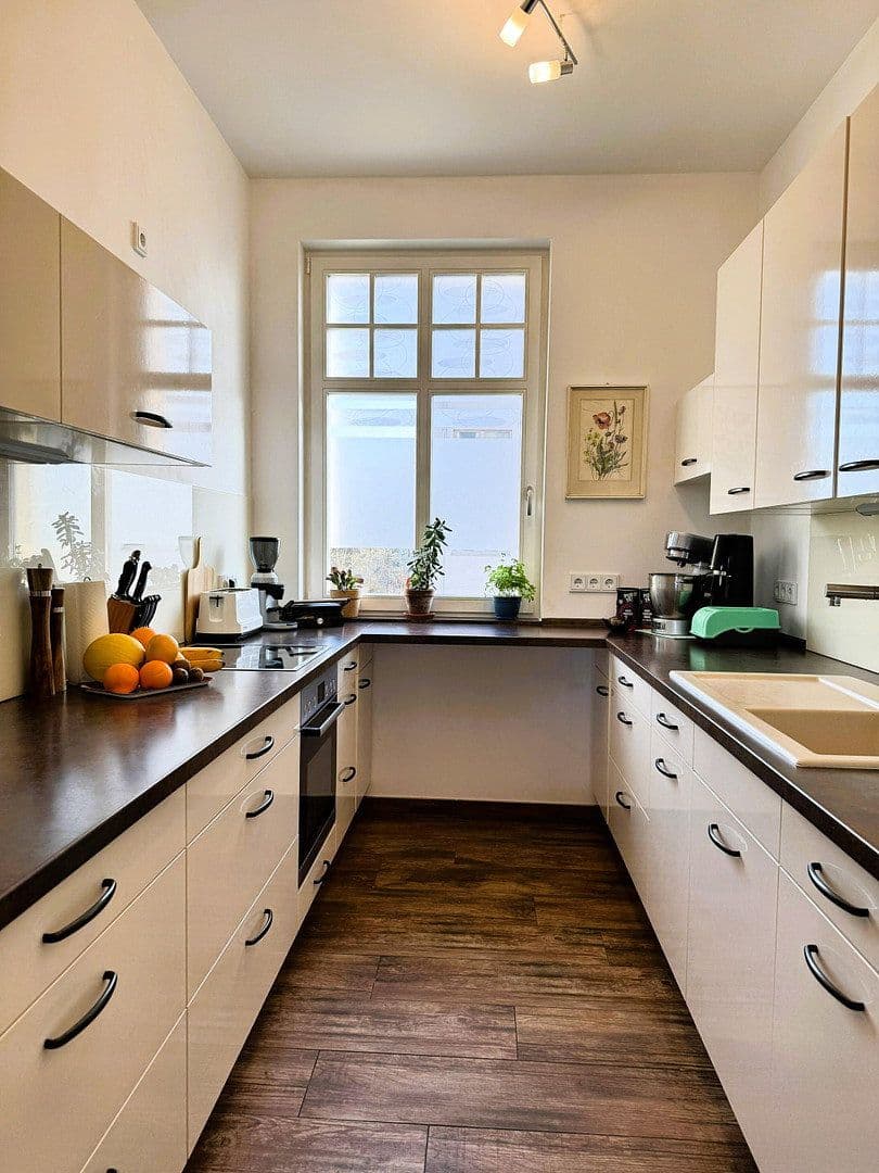 Predaj bytu 5-izbový 141 m², Berlin, Berlín Predaj bytu 5-izbový 141 m², Berlin, Berlín