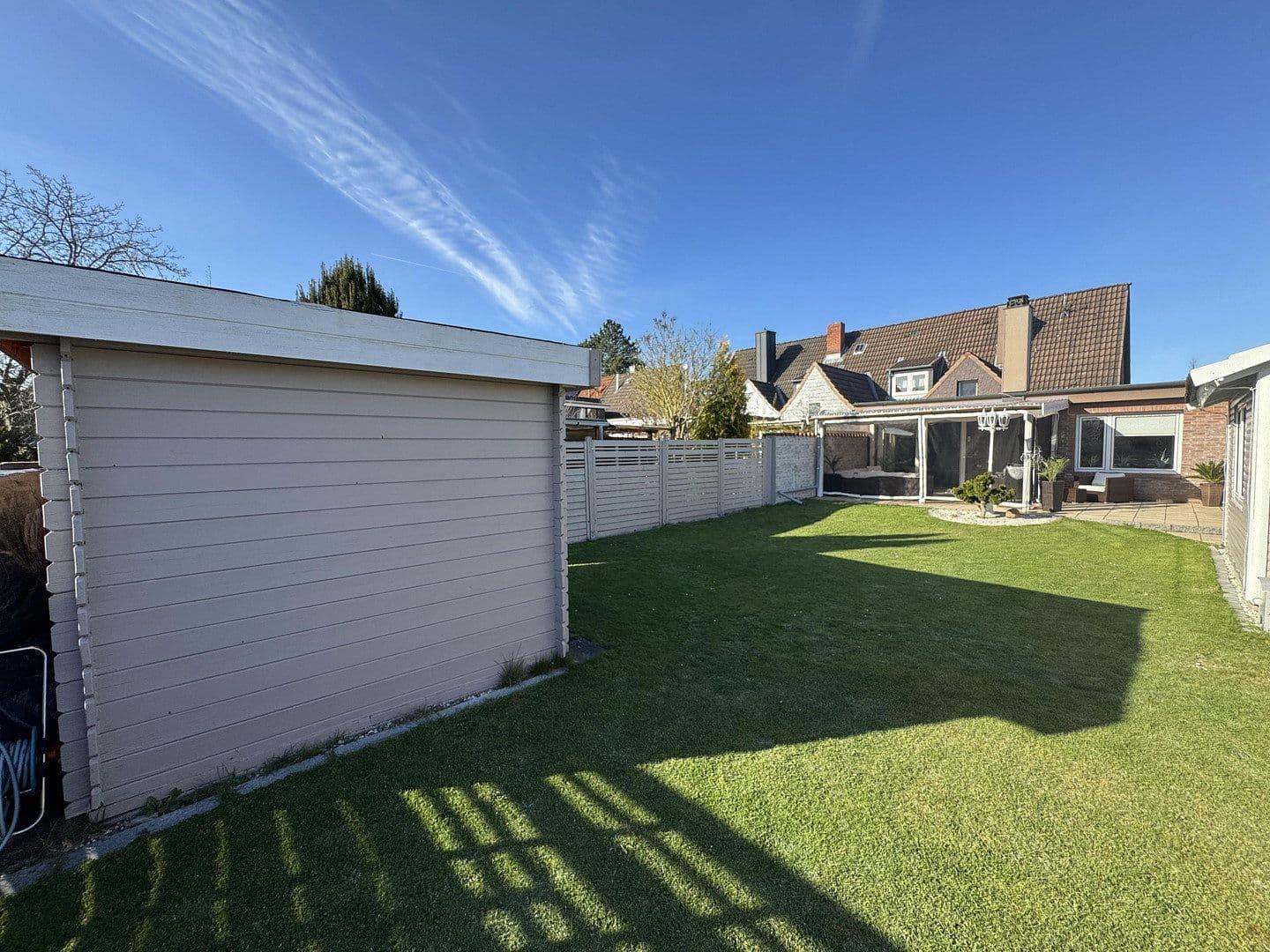 Predaj domu 124 m², pozemek 400 m², Dockstraße 25, Lübeck-Kücknitz, Šlezvicko-Holštajnsko Predaj domu 124 m², pozemek 400 m², Dockstraße 25, Lübeck-Kücknitz, Šlezvicko-Holštajnsko