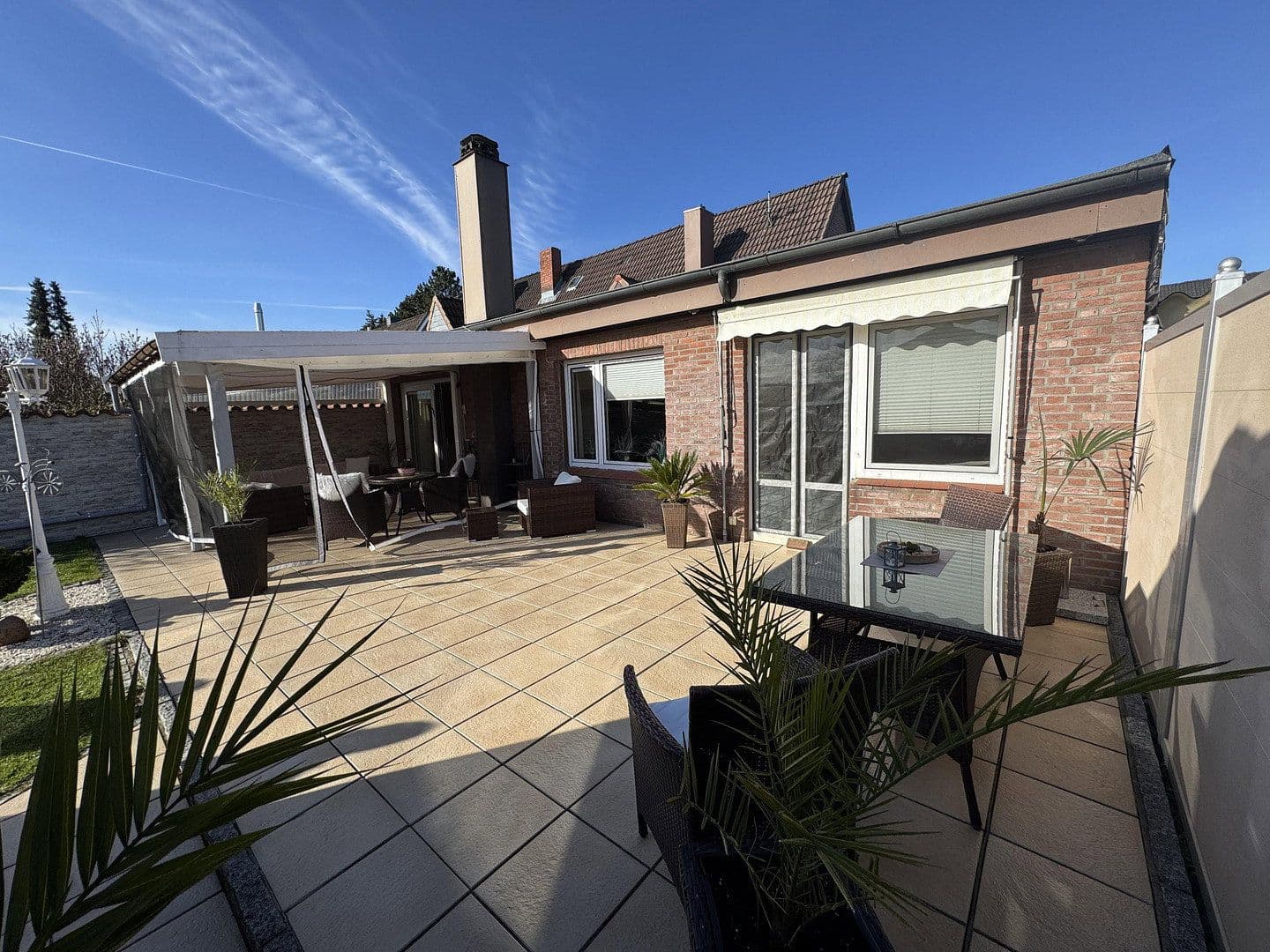 Predaj domu 124 m², pozemek 400 m², Dockstraße 25, Lübeck-Kücknitz, Šlezvicko-Holštajnsko Predaj domu 124 m², pozemek 400 m², Dockstraße 25, Lübeck-Kücknitz, Šlezvicko-Holštajnsko