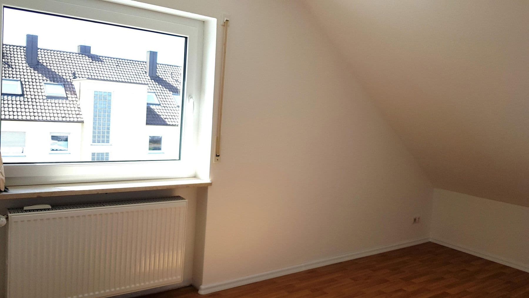 Prenájom bytu 4-izbový 98 m², Herzogenaurach, Bavorsko Prenájom bytu 4-izbový 98 m², Herzogenaurach, Bavorsko