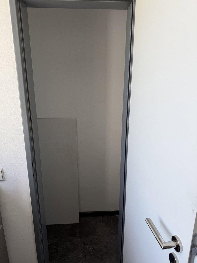 Prenájom bytu 1-izbový 50 m², Kronenstraße 19a, Krefeld, Severné Porýnie - Westfálsko Prenájom bytu 1-izbový 50 m², Kronenstraße 19a, Krefeld, Severné Porýnie - Westfálsko