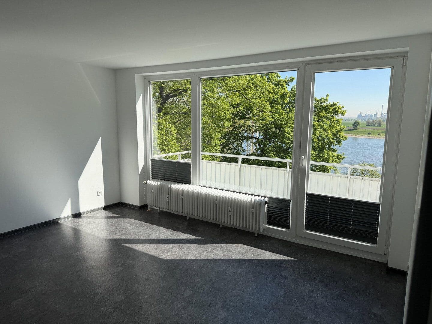 Prenájom bytu 1-izbový 50 m², Kronenstraße 19a, Krefeld, Severné Porýnie - Westfálsko Prenájom bytu 1-izbový 50 m², Kronenstraße 19a, Krefeld, Severné Porýnie - Westfálsko