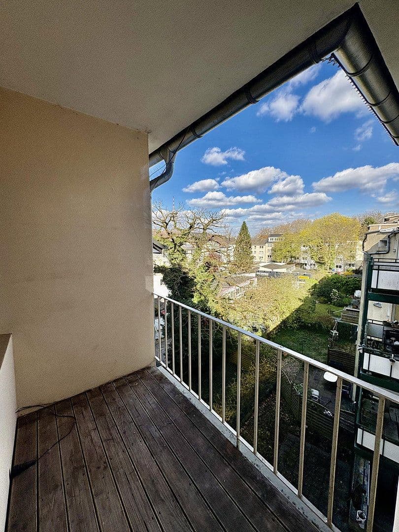 Prenájom bytu 2-izbový 70 m², Carmerstr. 29, Essen, Severné Porýnie - Westfálsko Prenájom bytu 2-izbový 70 m², Carmerstr. 29, Essen, Severné Porýnie - Westfálsko