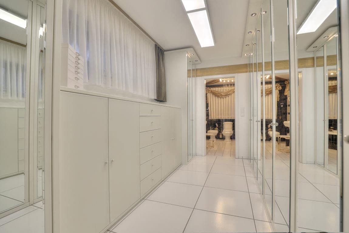 Predaj domu 332 m², pozemek 637 m², Untergruppenbach, Bádensko-Wurttembersko Predaj domu 332 m², pozemek 637 m², Untergruppenbach, Bádensko-Wurttembersko