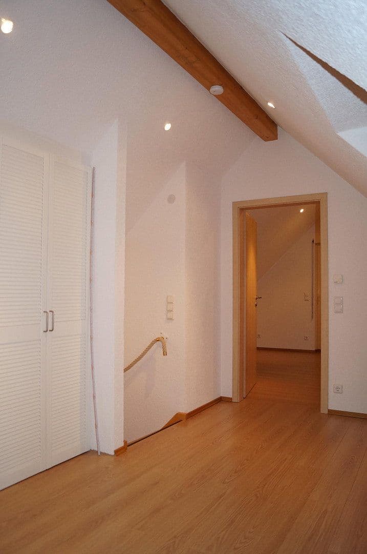 Predaj domu 375 m², pozemek 710 m², Freiburg im Breisgau, Bádensko-Wurttembersko Predaj domu 375 m², pozemek 710 m², Freiburg im Breisgau, Bádensko-Wurttembersko