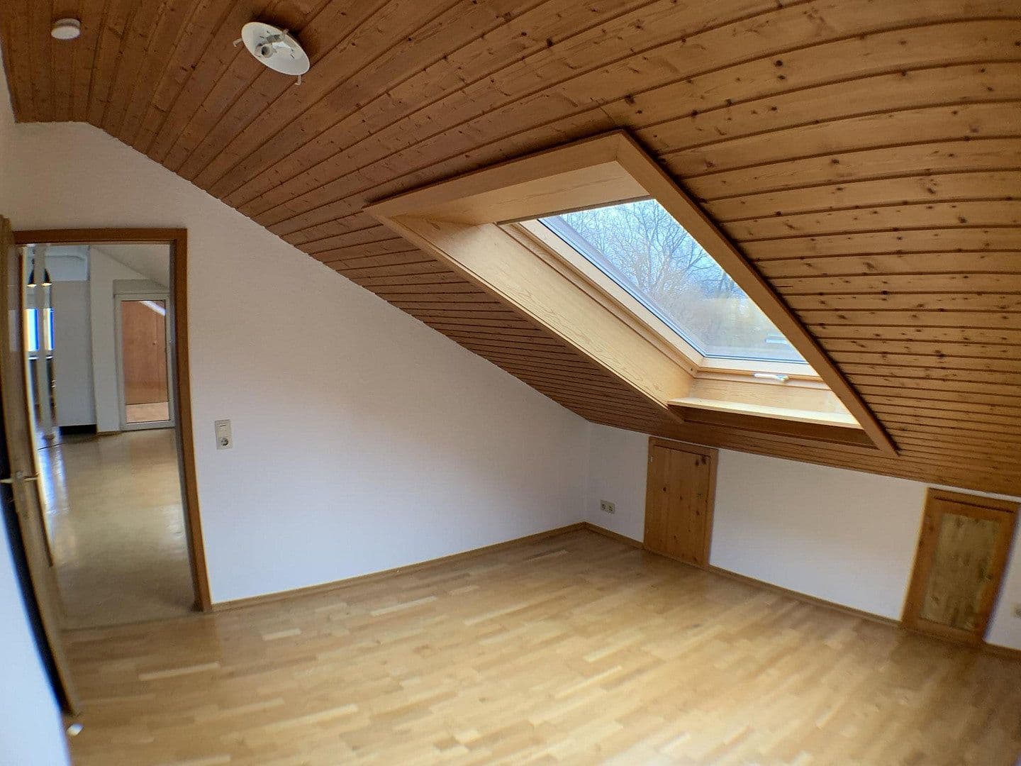 Predaj domu 375 m², pozemek 710 m², Freiburg im Breisgau, Bádensko-Wurttembersko Predaj domu 375 m², pozemek 710 m², Freiburg im Breisgau, Bádensko-Wurttembersko