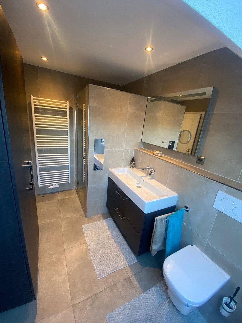 Predaj domu 120 m², pozemek 323 m², Wesel, Severné Porýnie - Westfálsko Predaj domu 120 m², pozemek 323 m², Wesel, Severné Porýnie - Westfálsko