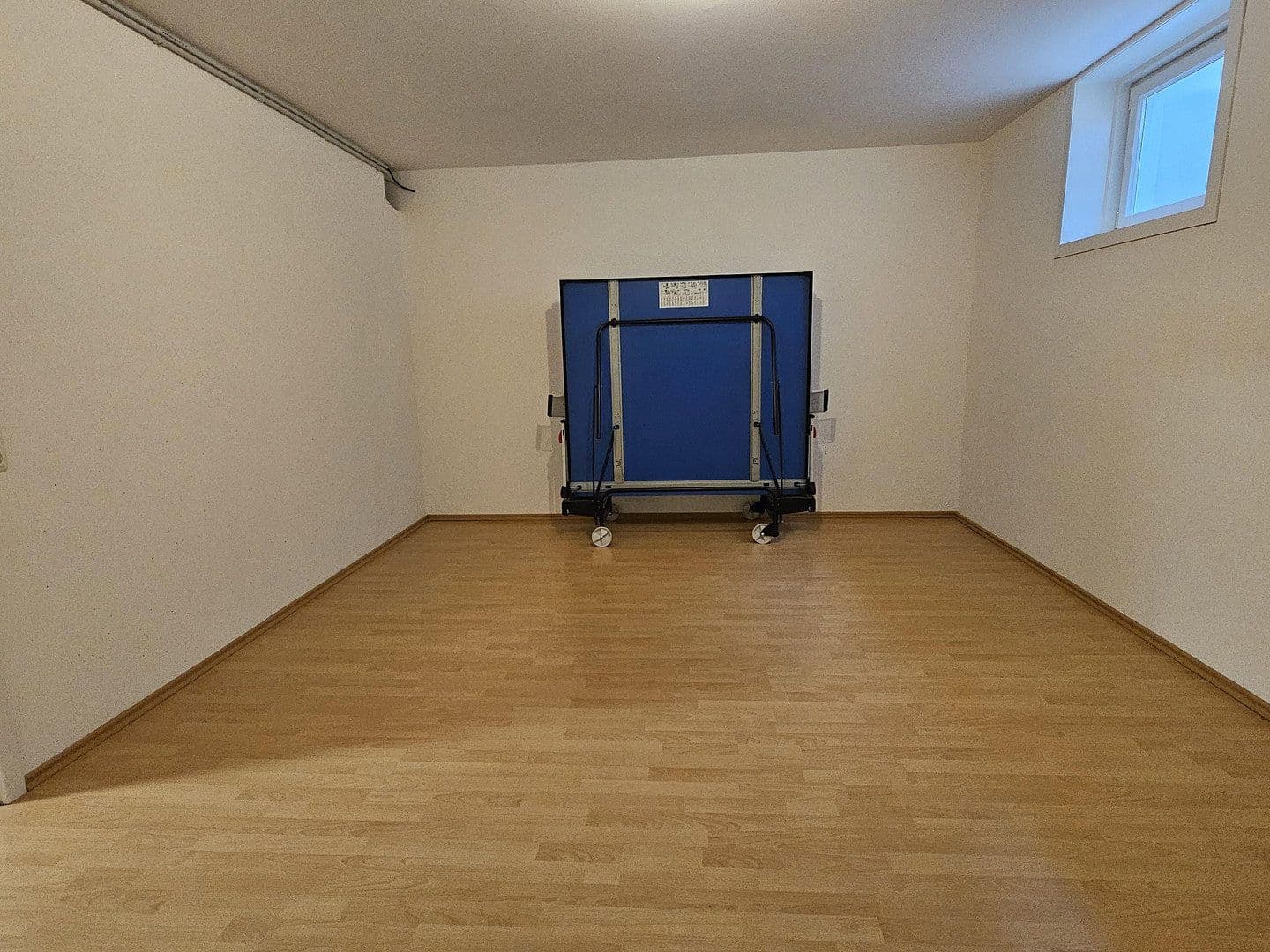 Predaj domu 155 m², pozemek 370 m², Eschborn, Hesensko Predaj domu 155 m², pozemek 370 m², Eschborn, Hesensko