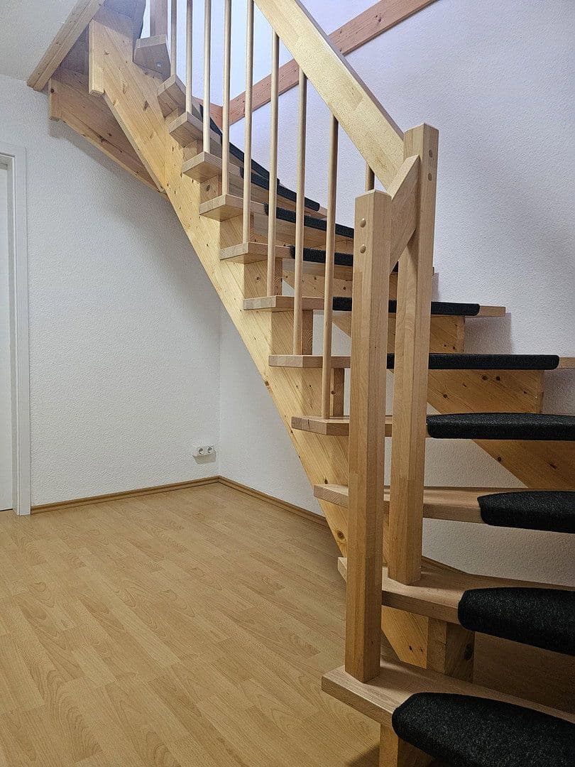 Predaj domu 155 m², pozemek 370 m², Eschborn, Hesensko Predaj domu 155 m², pozemek 370 m², Eschborn, Hesensko