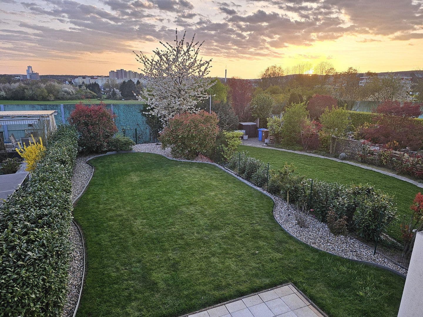 Predaj domu 155 m², pozemek 370 m², Eschborn, Hesensko Predaj domu 155 m², pozemek 370 m², Eschborn, Hesensko