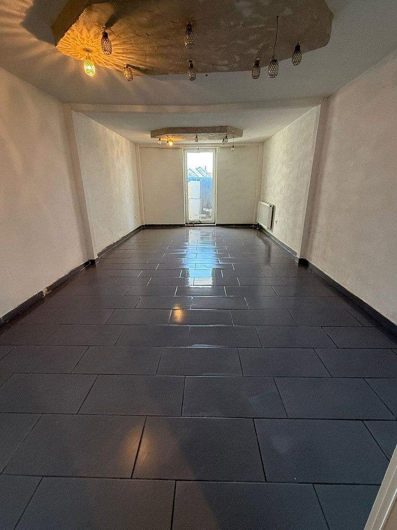 Prenájom bytu 3-izbový 110 m², Niederhofen 61, Leutkirch im Allgäu, Bádensko-Wurttembersko Prenájom bytu 3-izbový 110 m², Niederhofen 61, Leutkirch im Allgäu, Bádensko-Wurttembersko