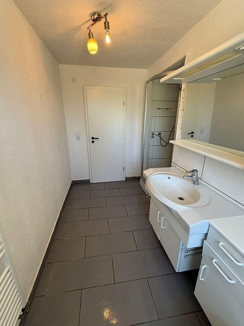 Prenájom bytu 3-izbový 110 m², Niederhofen 61, Leutkirch im Allgäu, Bádensko-Wurttembersko Prenájom bytu 3-izbový 110 m², Niederhofen 61, Leutkirch im Allgäu, Bádensko-Wurttembersko