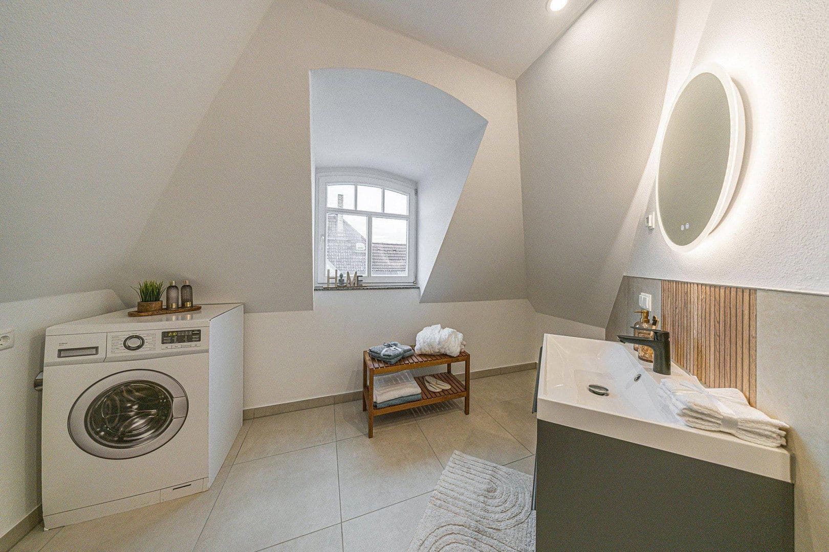 Predaj bytu 3-izbový 84 m², Leipzig, Sasko Predaj bytu 3-izbový 84 m², Leipzig, Sasko