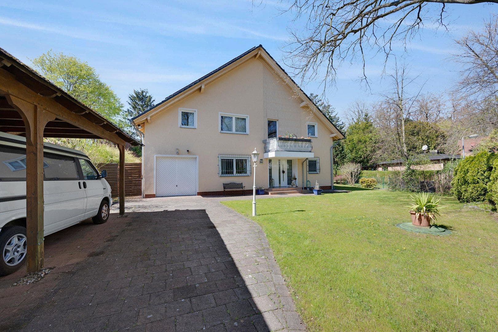 Predaj domu 250 m², pozemek 898 m², Berlin, Berlín Predaj domu 250 m², pozemek 898 m², Berlin, Berlín